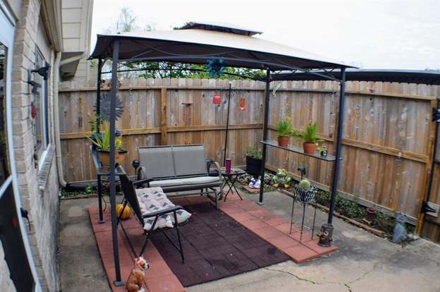 Building Photo - 6604 Montauk Dr