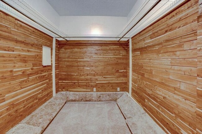 Building Photo - 2 Bedroom 2 Bath Home Near TU!