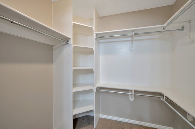 Building Photo - 1691 N 25 E