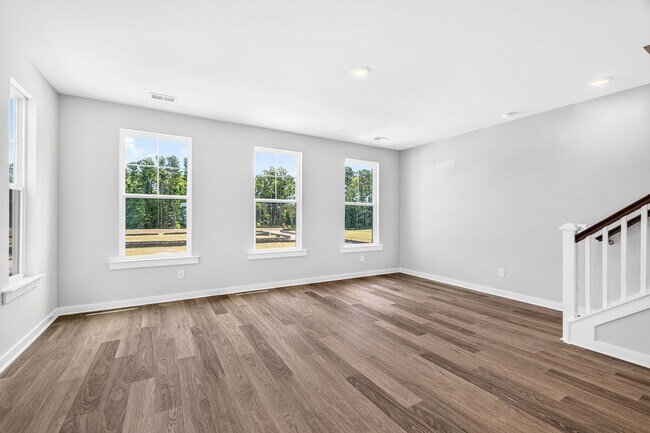 Building Photo - 417 Talbot Dr