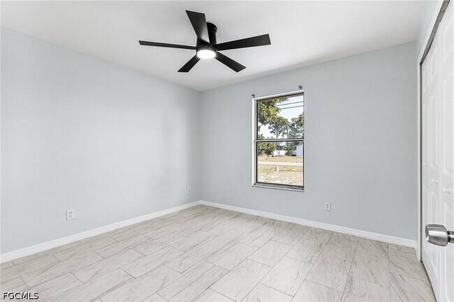 Building Photo - 17176 Phlox Dr