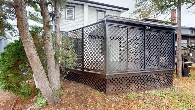 Building Photo - 6232 Montgomery Rd