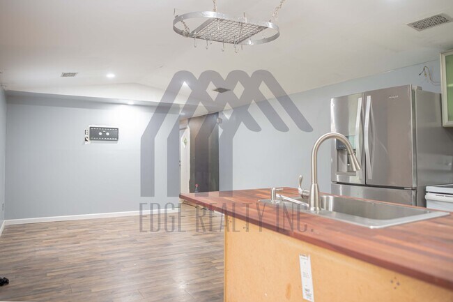 Building Photo - 2684 Bellinger Hill Rd