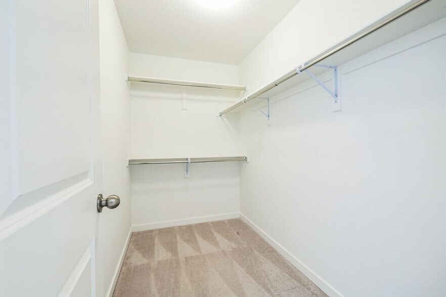 Building Photo - 541 Byrd Aly