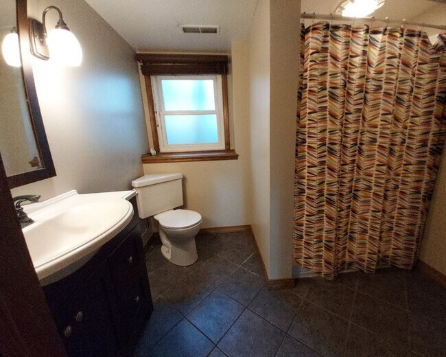 Building Photo - Charming 3-Bedroom Home Near Downtown Stillwater!