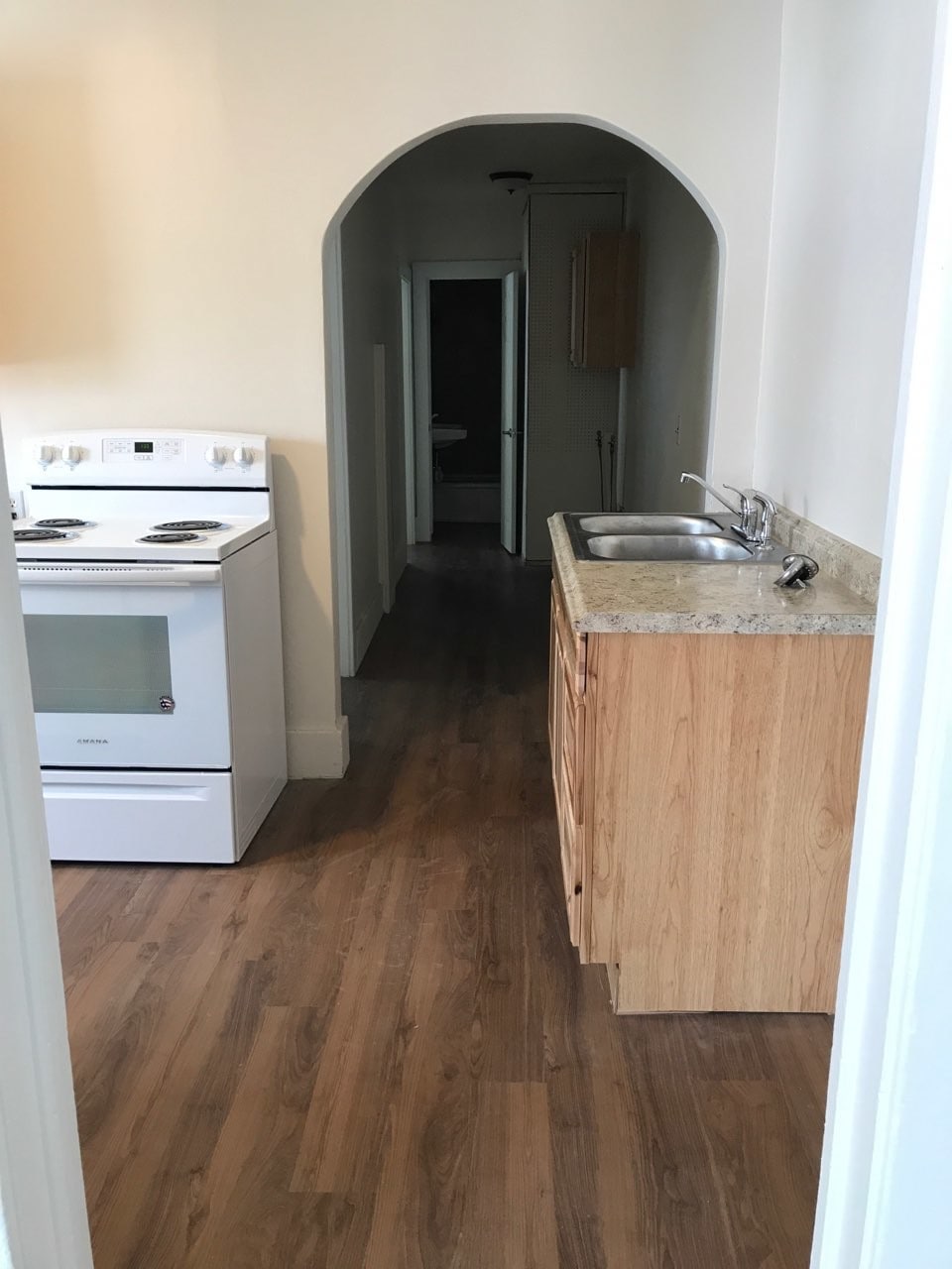 Building Photo - 152 S Kenwood St