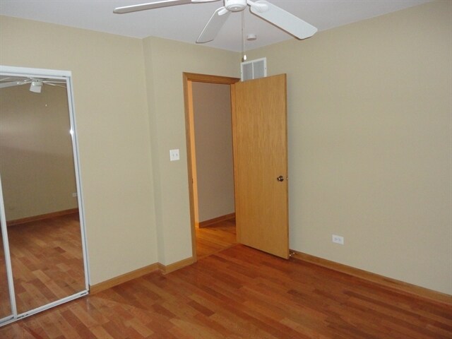 Building Photo - 4312 E Lake Shore Dr