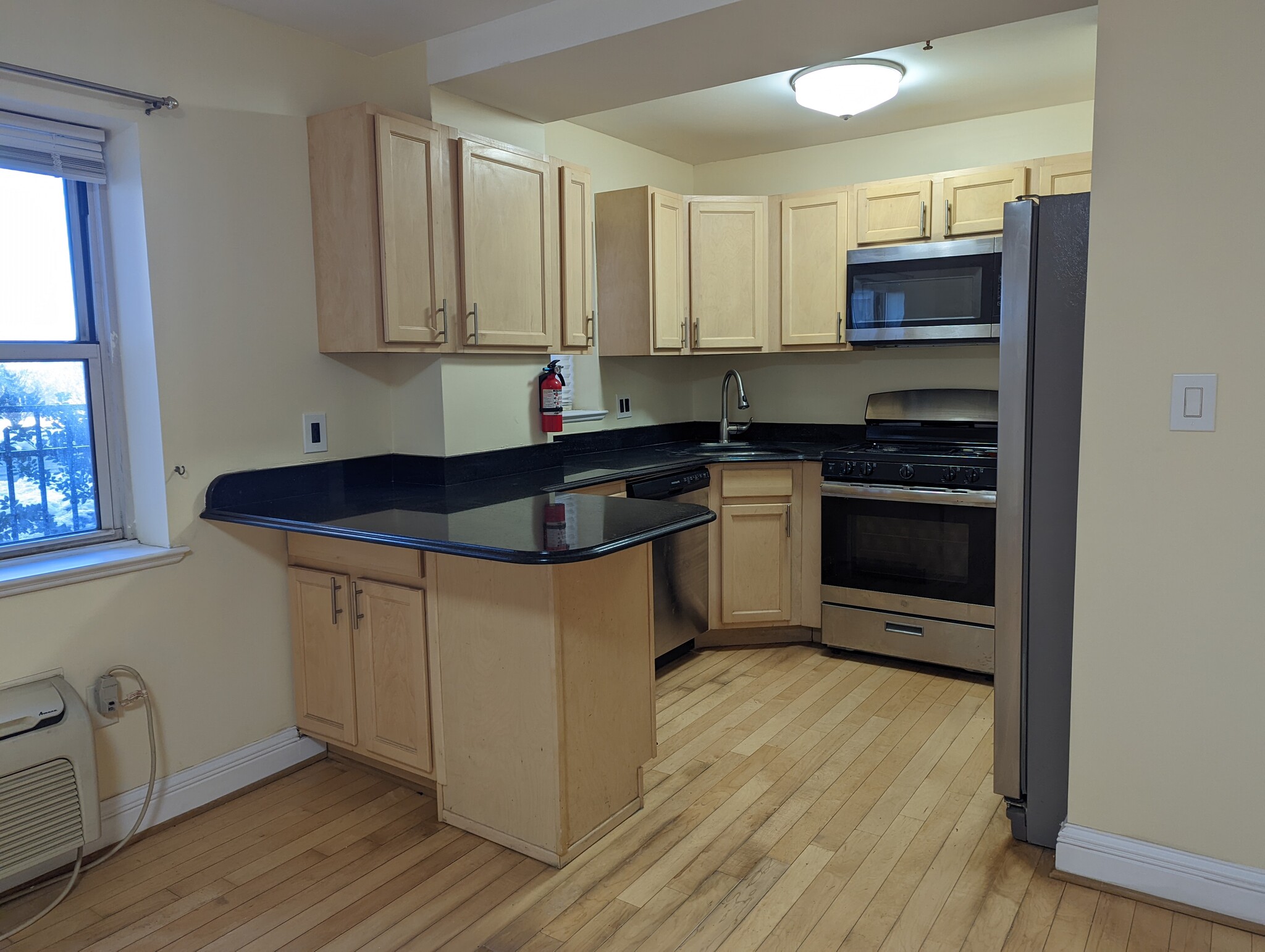 Kitchen - 70 S Munn Ave