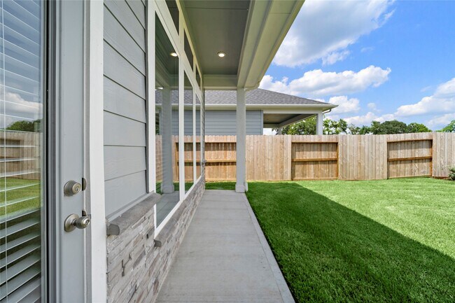 Building Photo - 1718 Forest Mist Dr