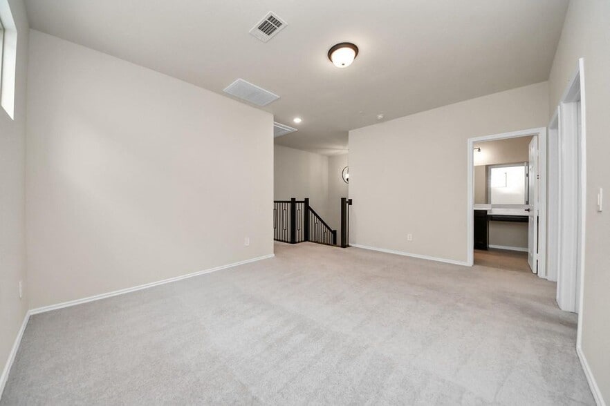 Building Photo - 10325 Harmon Smith Dr