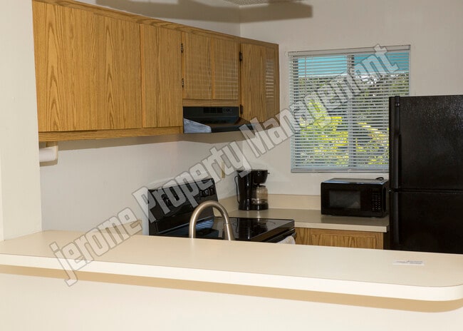 Building Photo - 98442 Windward Ave