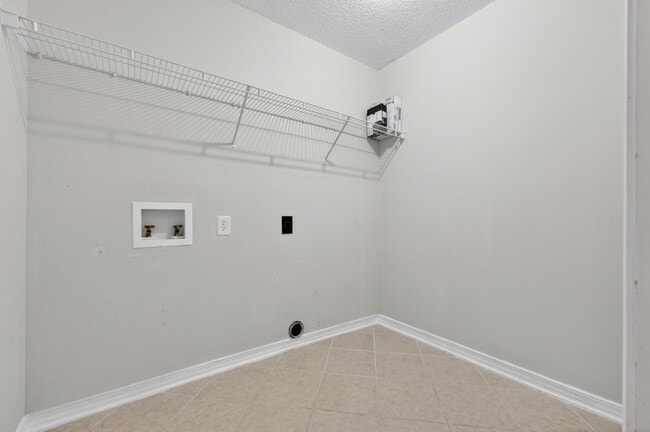 Building Photo - 1602 Trent St