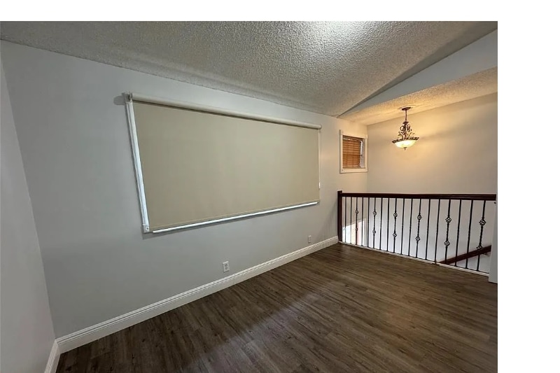 Building Photo - 710 Congressional Way