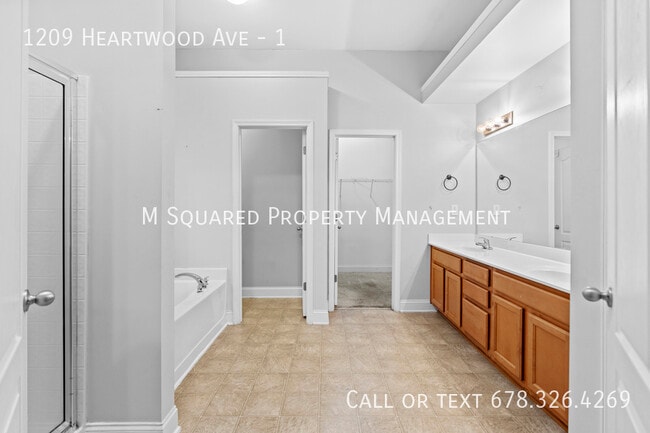 Building Photo - 1209 Heartwood Ave