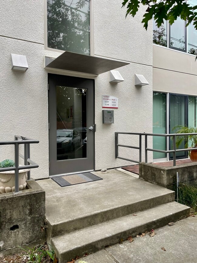 Building Photo - 1247 66th St