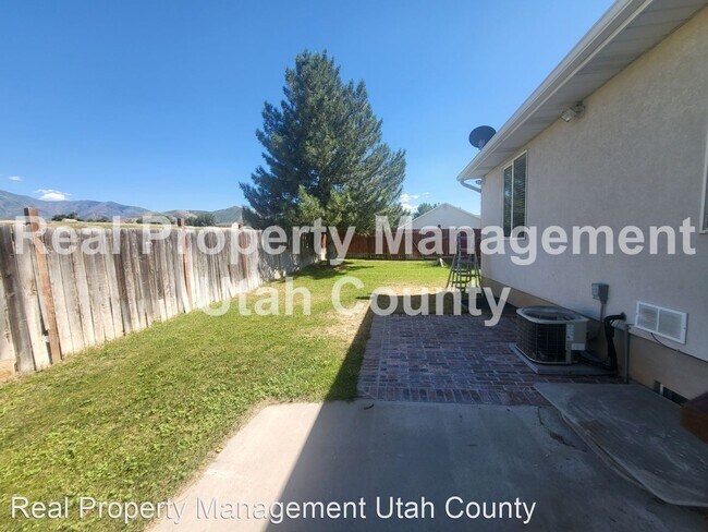 Building Photo - 5 br, 3 bath House - 885 South 630 West