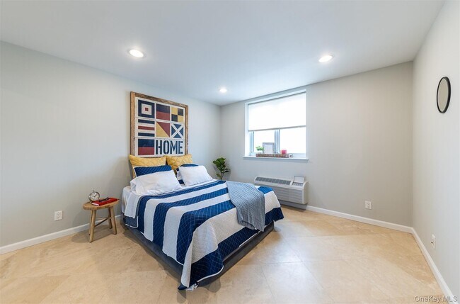 Building Photo - 2 Richmond Rd