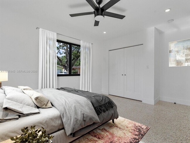 Building Photo - 1751 NE 138th St