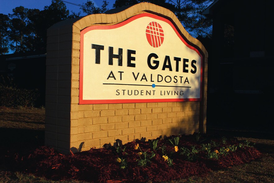 The Gates 1400 Baytree Dr Valdosta GA 31601 Apartment Finder