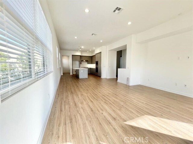 Building Photo - 171 Follyhatch