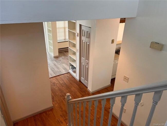 Building Photo - 18 Kendal Ln