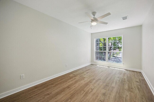 Building Photo - 6727 Belmont St