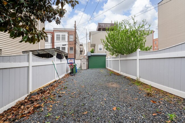 Building Photo - 3418 O'Donnell St