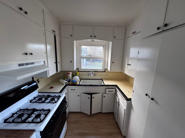 Building Photo - 161 Nevada Ave