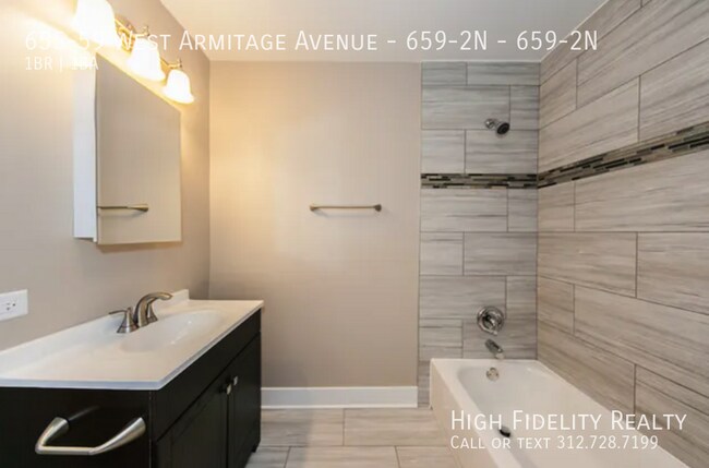 Building Photo - 655 W Armitage Ave