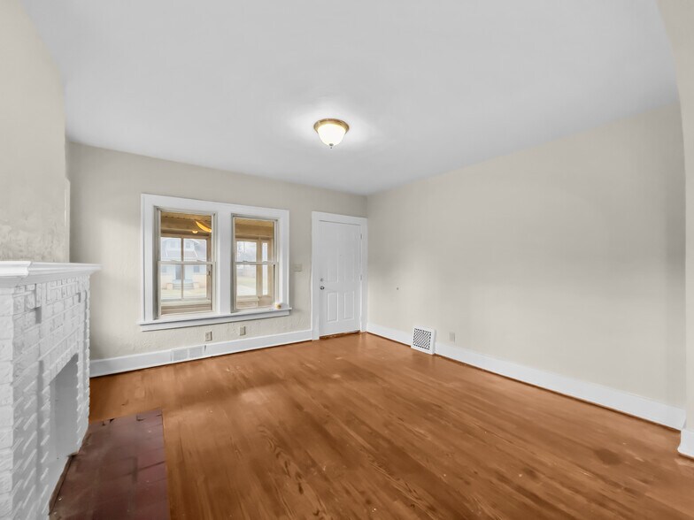 Building Photo - 3928 Upton Ave