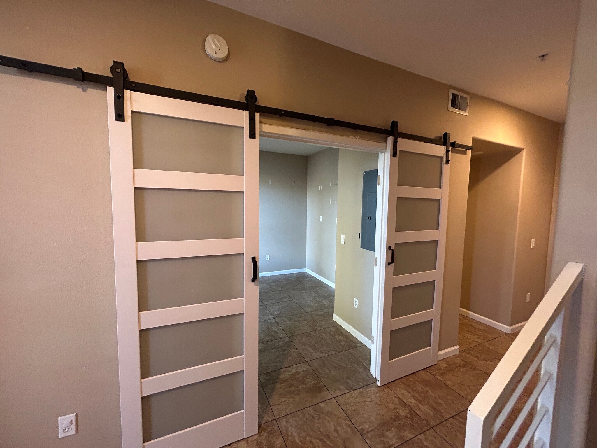 Building Photo - 6605 N 93rd Ave