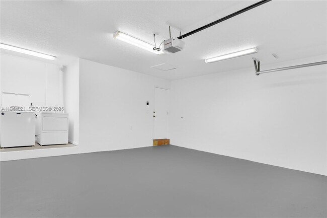 Building Photo - 10514 SW 127th Ct