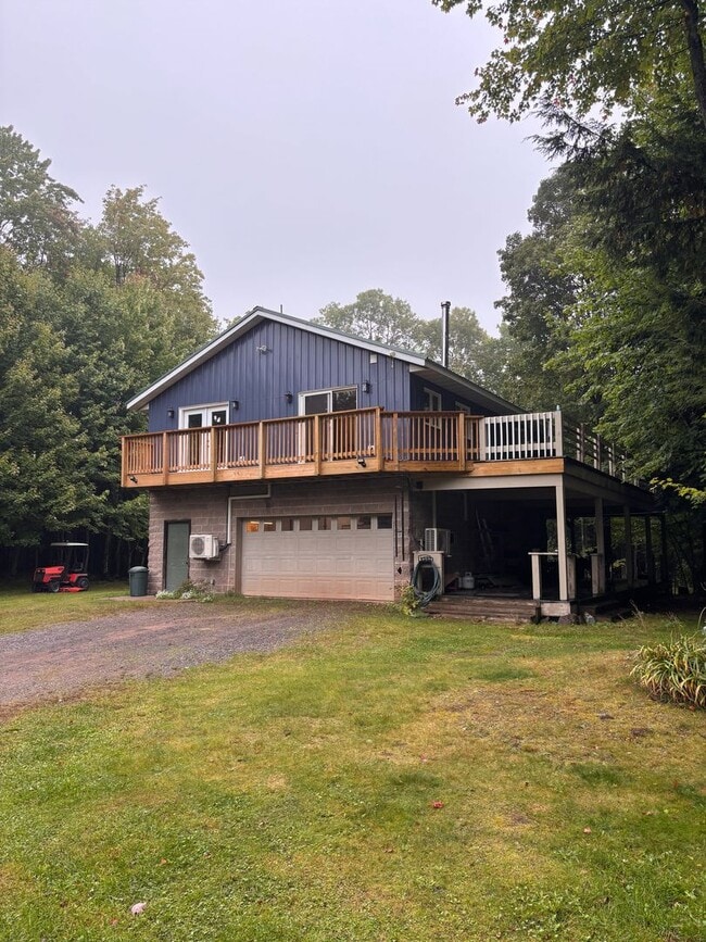 Primary Photo - Peaceful Retreat 10 Acres - 20 min to Mqt