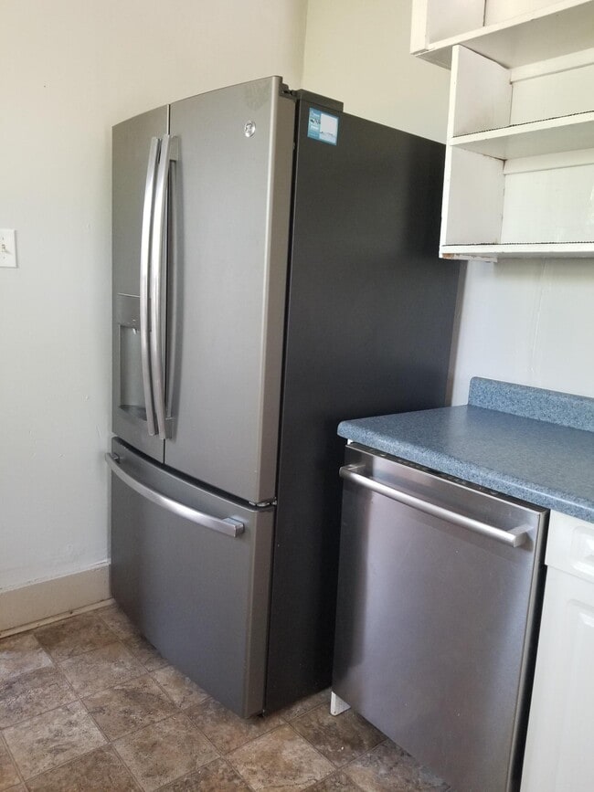 Building Photo - 702 S Washington St