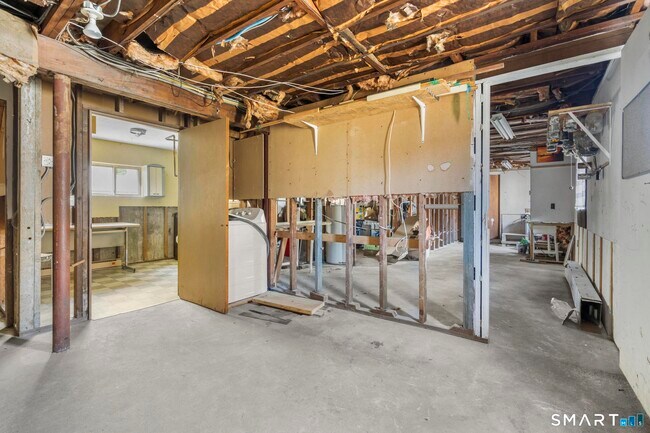 Building Photo - 110 Burwood Ave