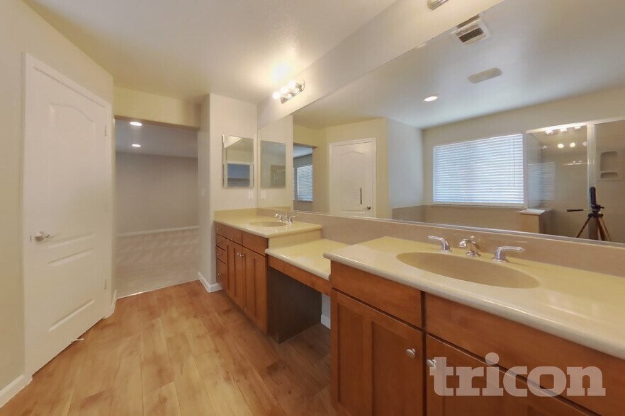 Building Photo - 4888 Snowy Egret Way