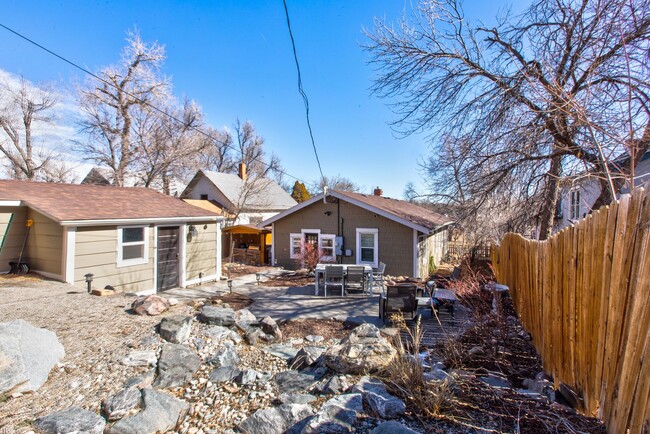 Building Photo - Stunning Remodeled Downtown Craftsman 3BD ...