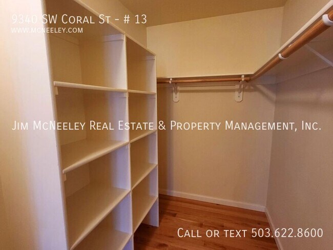 Building Photo - 9340 SW Coral St