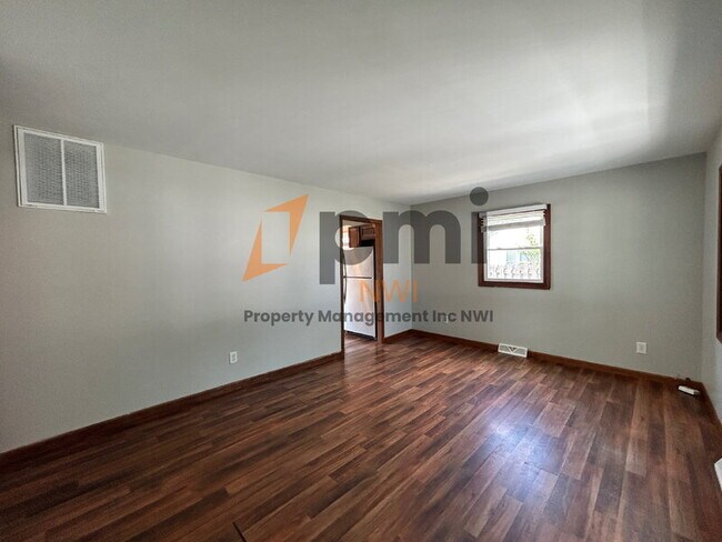 Building Photo - 3 Walnut Pkwy
