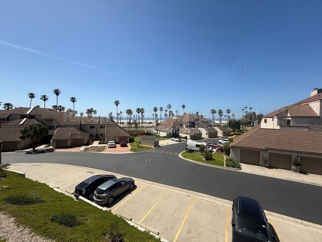 Building Photo - 556 Terrace View Pl