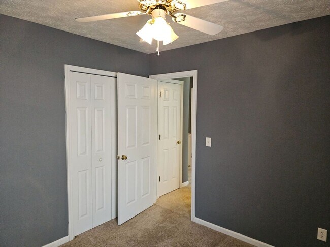 Building Photo - Well Kept Union City Home, 3BR, 2BA