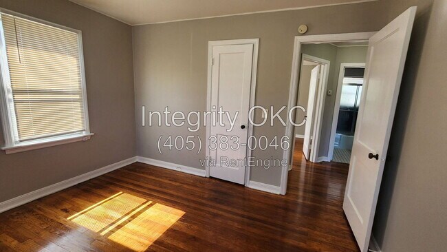 Building Photo - 409 N Key Blvd