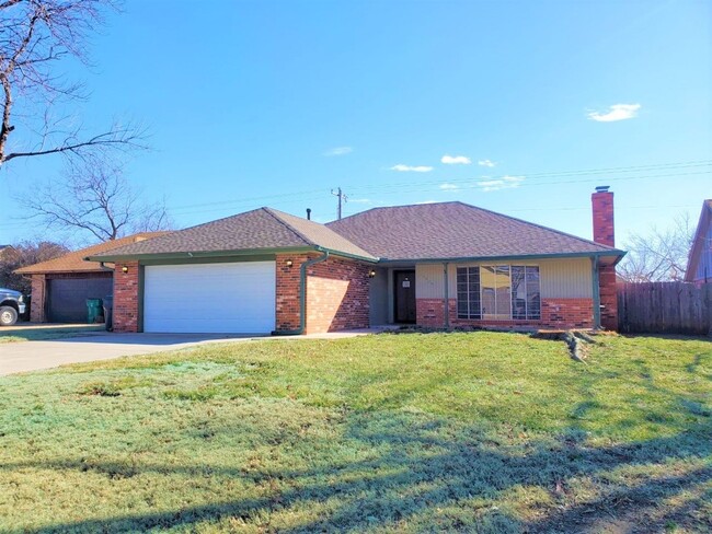 Building Photo - 3 bed 2 Bath 2 Car Garage in Northwood Addition Edmond, OK