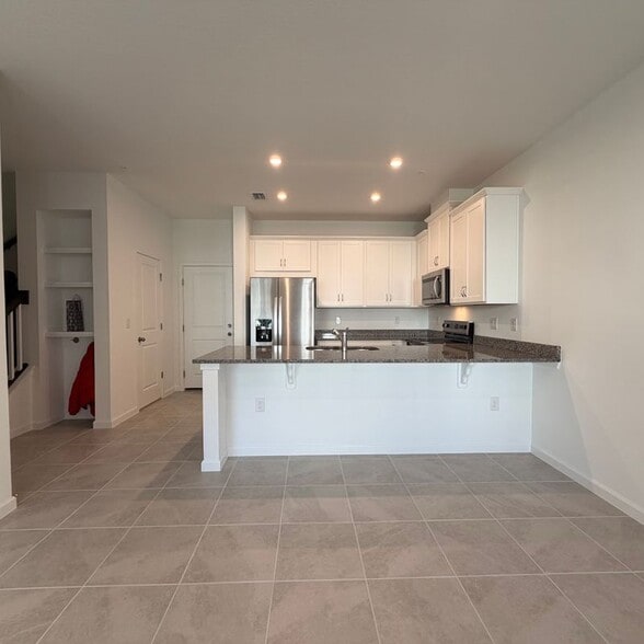 Building Photo - 3276 Gardenia Reserve St