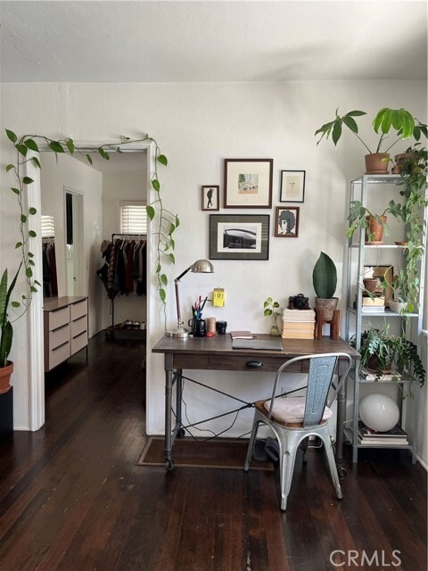 Building Photo - 36 Parkwood Dr