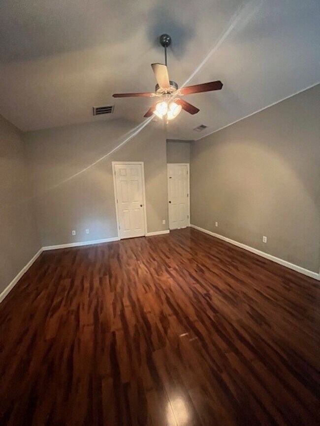 Building Photo - Coming Soon!