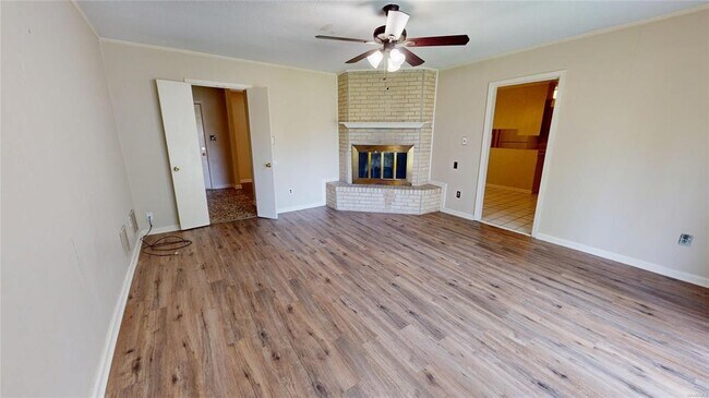 Building Photo - 2112 Cottingham Dr