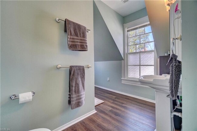 Building Photo - 314 Florida Ave