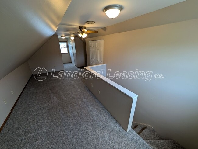 Building Photo - Nice 3 bedroom bungalow with full basement and garage.