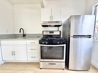 Building Photo - 1431 N Hobart Blvd